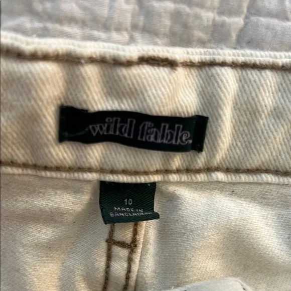 Women's Cream Distressed Denim Shorts - Picture 2 of 4